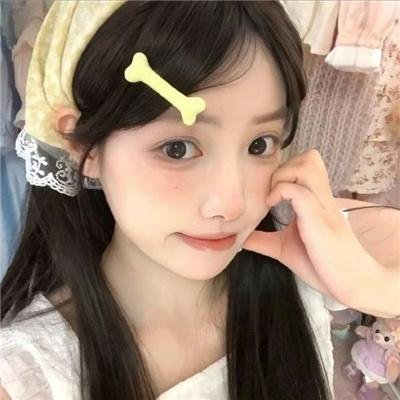 黑影窥窗